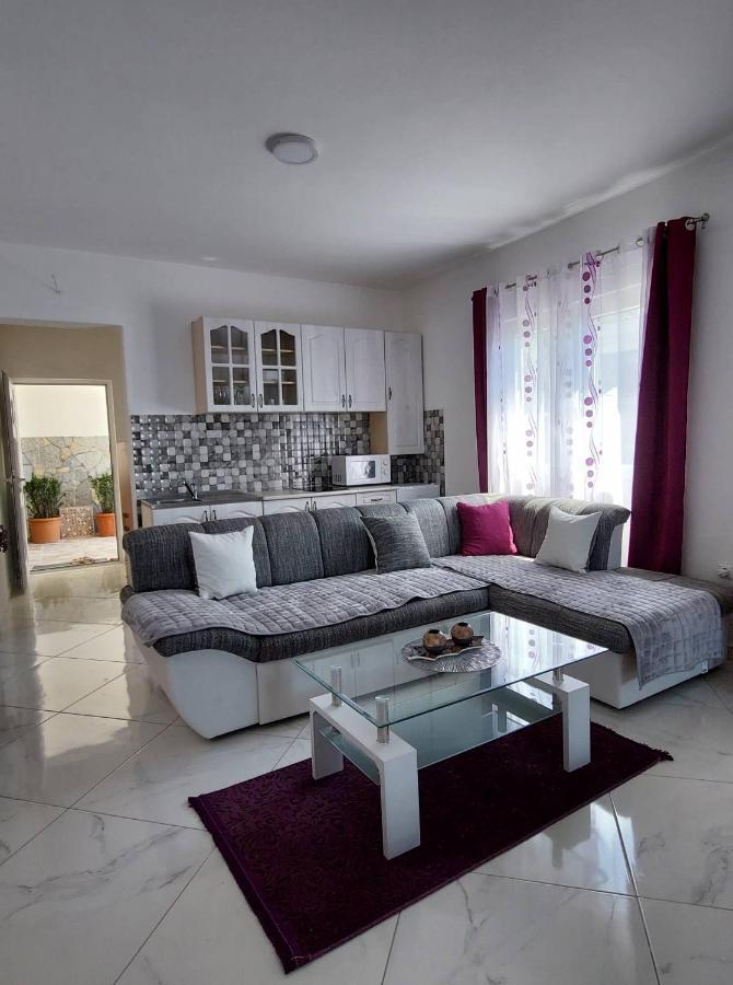 Apartmani Jovan Ulcinj Exterior foto