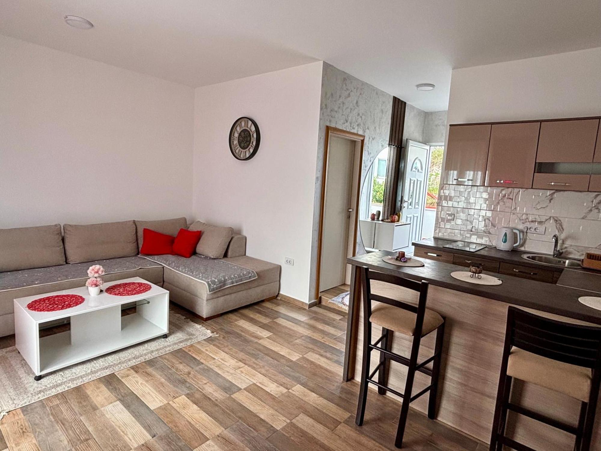 Apartmani Jovan Ulcinj Exterior foto